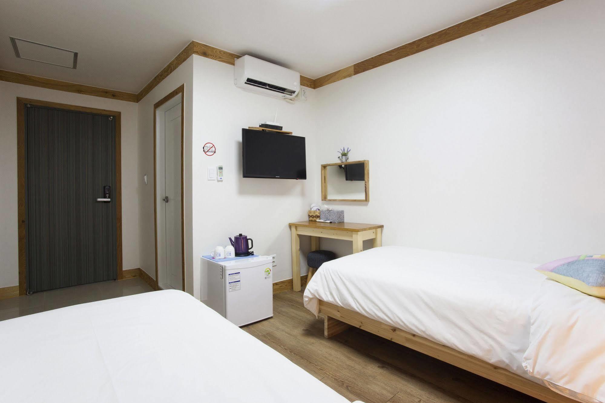 Mini Hotel Dalkom In Dongdaemun Seoul Exteriör bild
