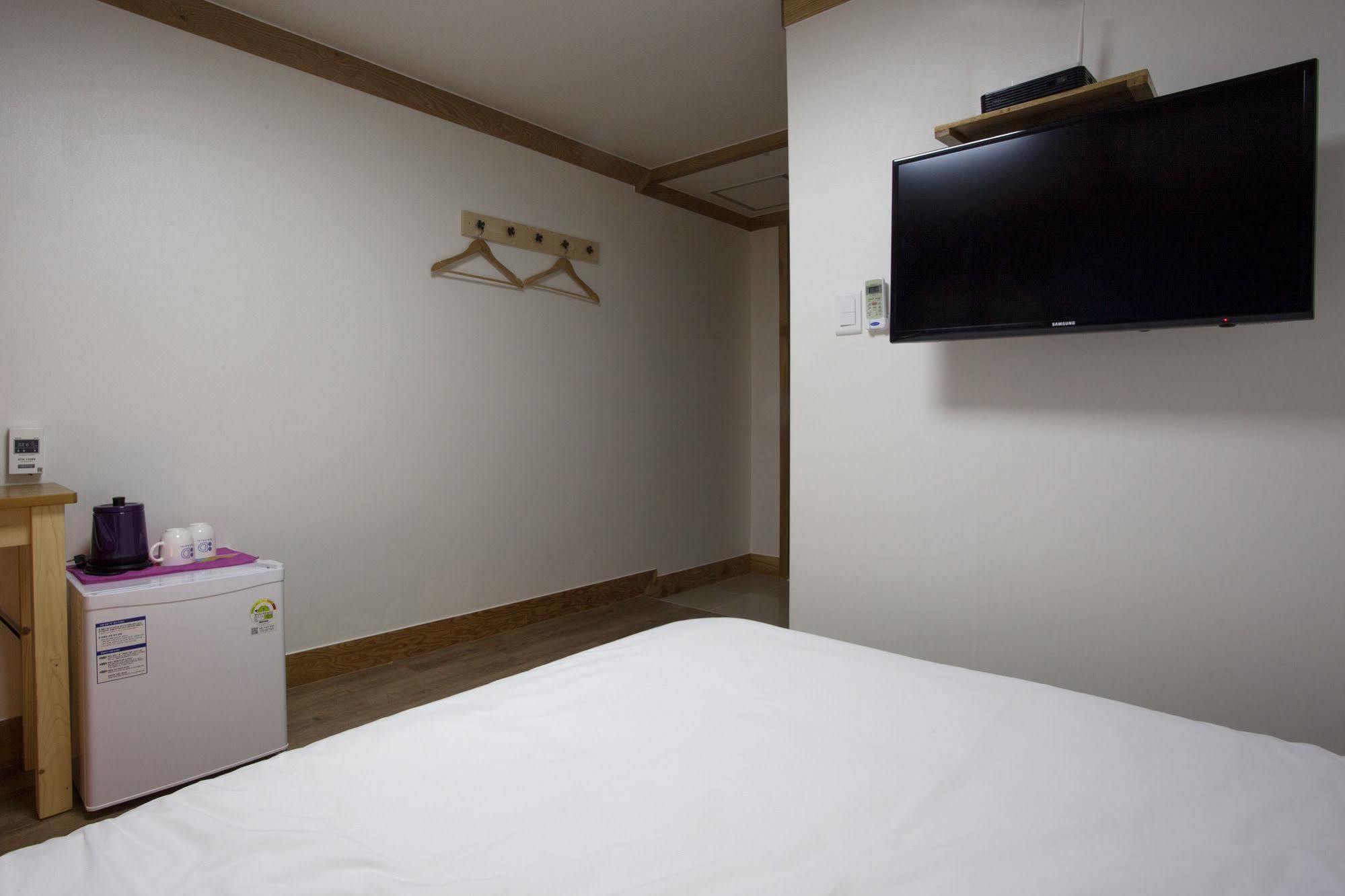 Mini Hotel Dalkom In Dongdaemun Seoul Exteriör bild