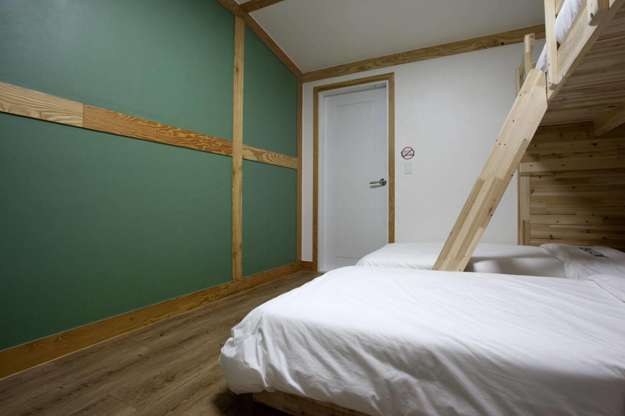 Mini Hotel Dalkom In Dongdaemun Seoul Exteriör bild