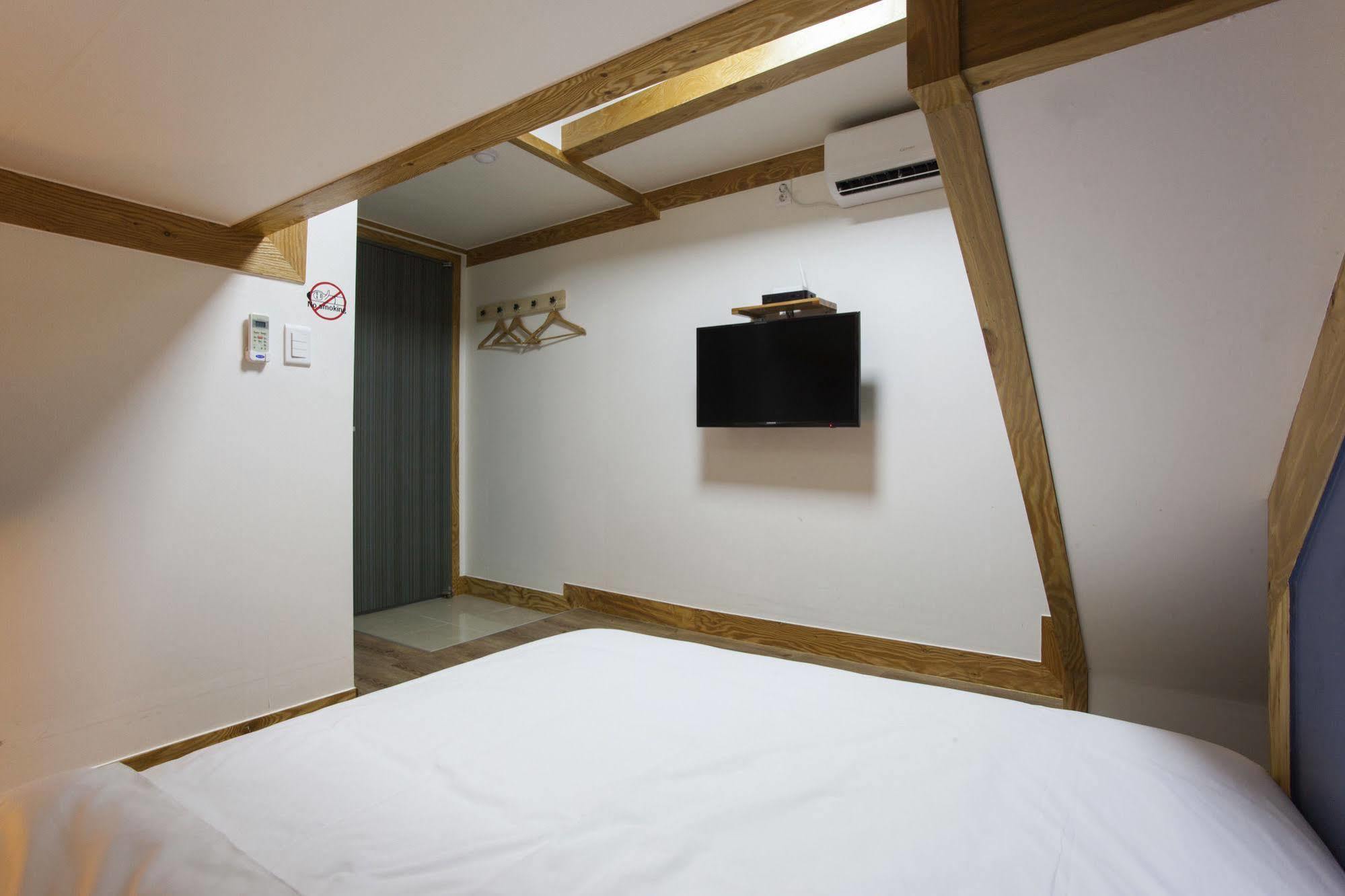 Mini Hotel Dalkom In Dongdaemun Seoul Exteriör bild