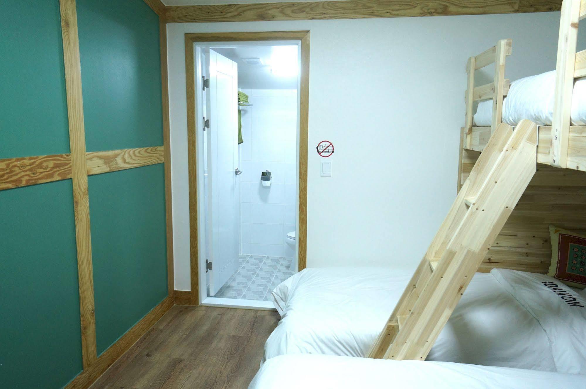 Mini Hotel Dalkom In Dongdaemun Seoul Exteriör bild